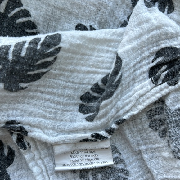 Modern Burlap Muslin Swaddle. Black & White Monstera. - Picture 2 of 3